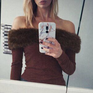 I.AM.GIA Off Shoulder Top